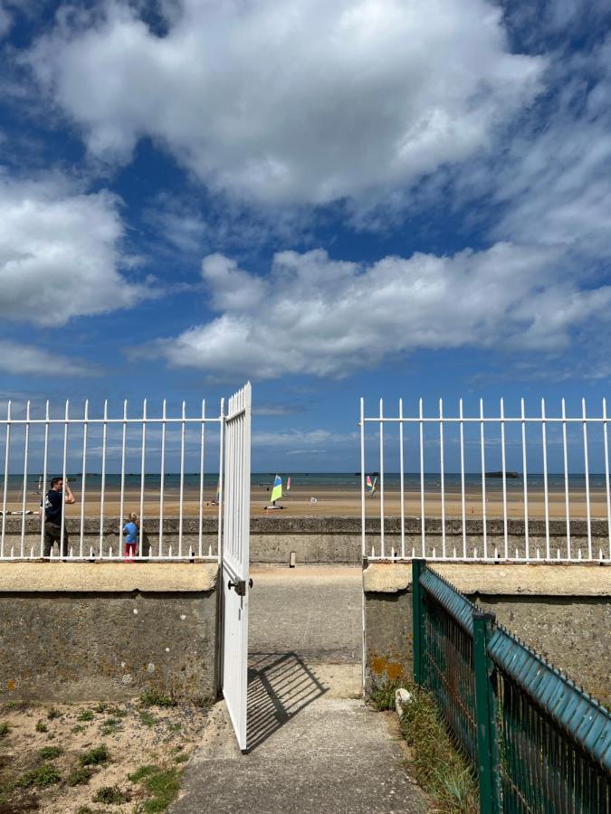 Sunny Apt On D-Day Beach With Parking Saint-Come-de-Fresne Exterior photo