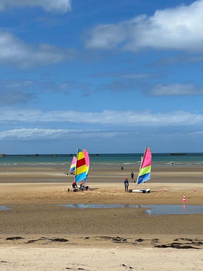 Sunny Apt On D-Day Beach With Parking Saint-Come-de-Fresne Exterior photo