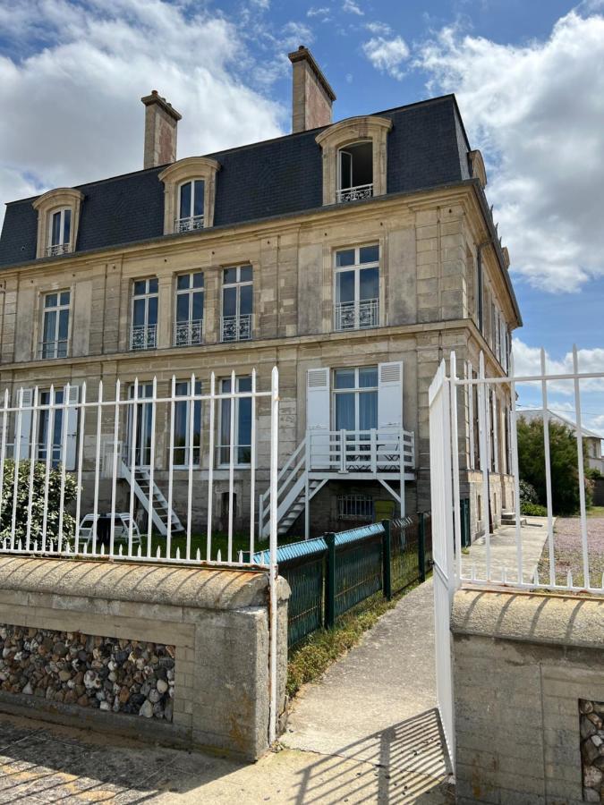 Sunny Apt On D-Day Beach With Parking Saint-Come-de-Fresne Exterior photo