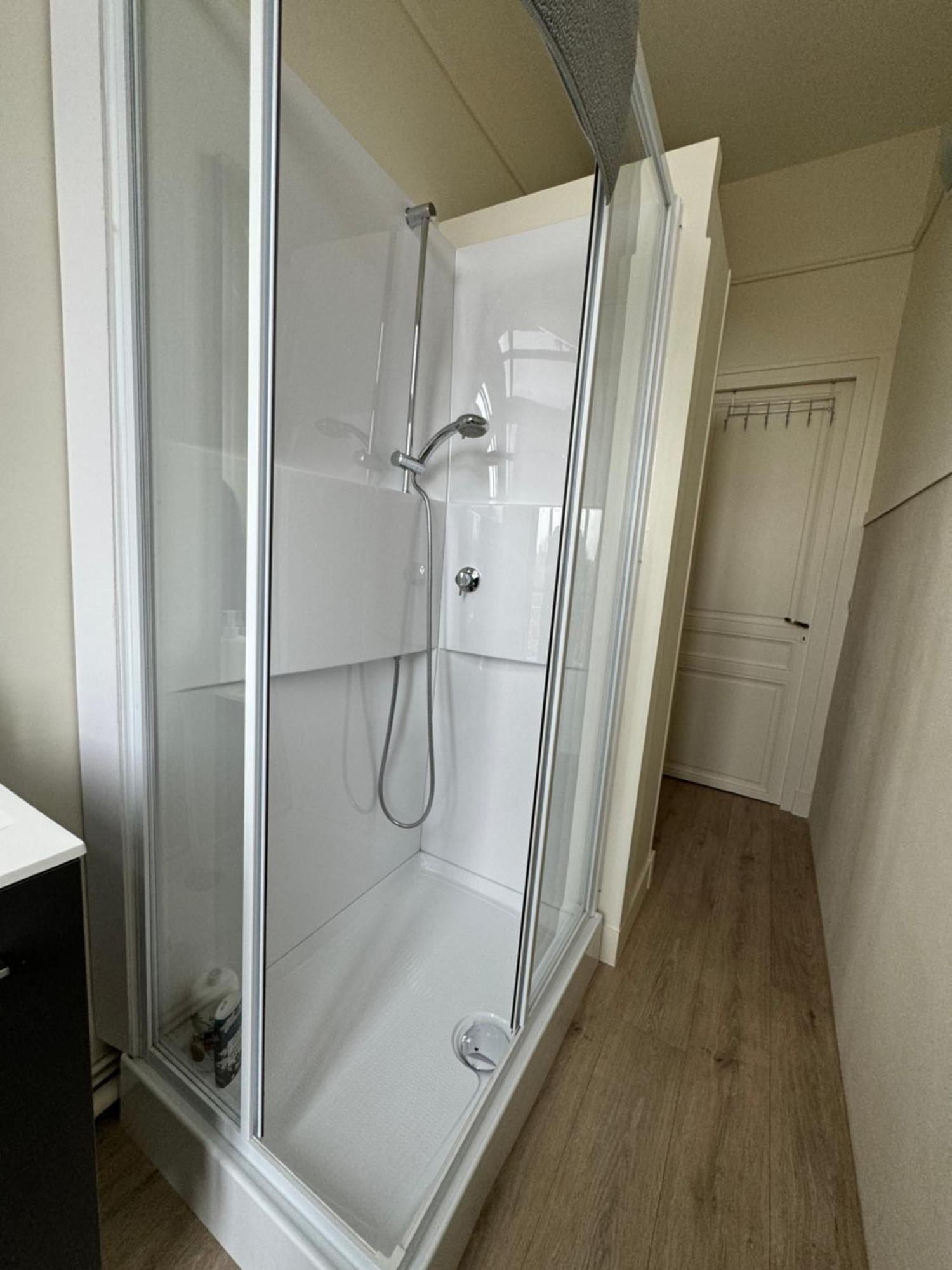 Sunny Apt On D-Day Beach With Parking Saint-Come-de-Fresne Exterior photo